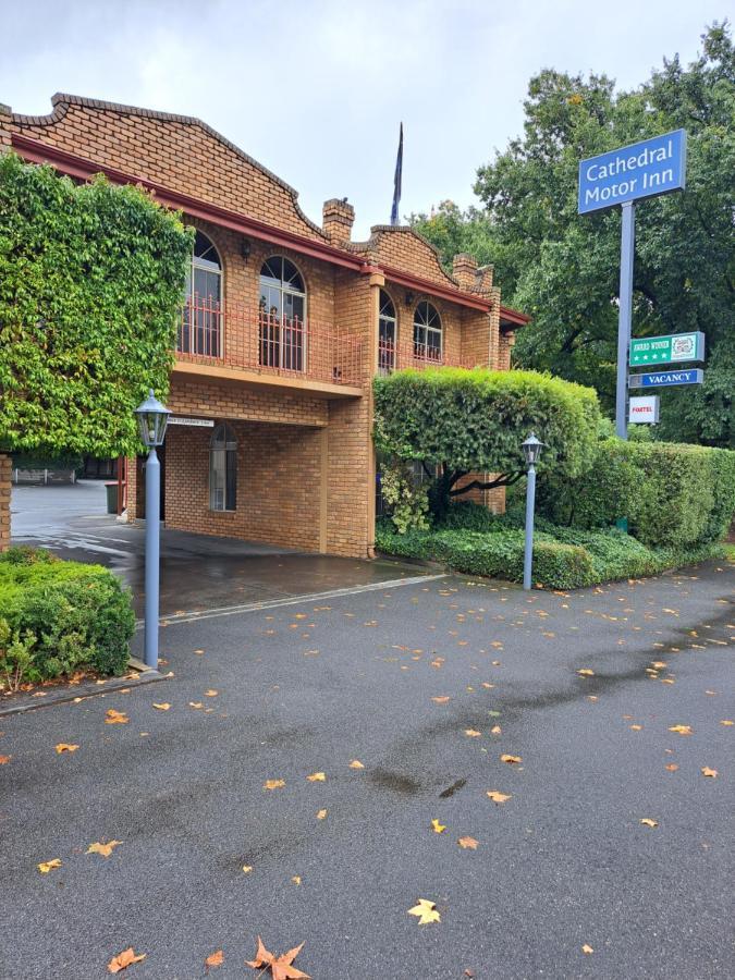 Cathedral Motor Inn Bendigo Exterior foto